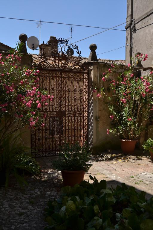 La Corte Di Alice Lugnano in Teverina Exterior photo